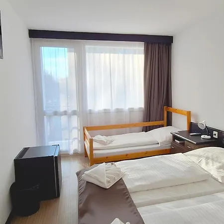 Hotel Hungária Siófok Esterno foto