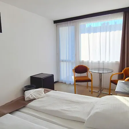 Hotel Hungária Siófok Esterno foto